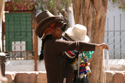 025 Hat and jewelry sales Humahuaca IMG_6350.jpg